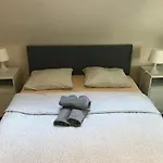 Δωμάτια σε οικογενειακή κατοικία Lullaby Private