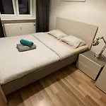 Lullaby Private Δωμάτια σε οικογενειακή κατοικία *