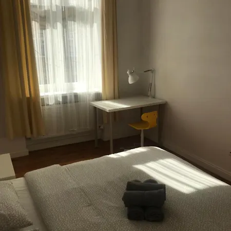 Lullaby Private