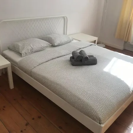 Lullaby Private